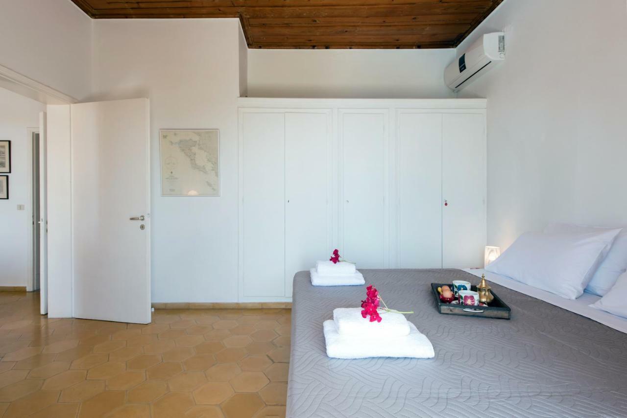 Villa Aquila Perama  Eksteriør bilde